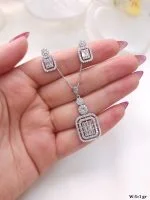 نیمست نقره آیسان