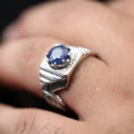 انگشتر مردانه نقره یاقوت کبود A+ کد 12667 - تصویر ۲