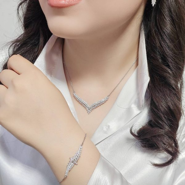 سرویس نقره آوین