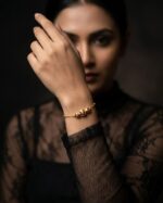 دستبند نقره نیلا